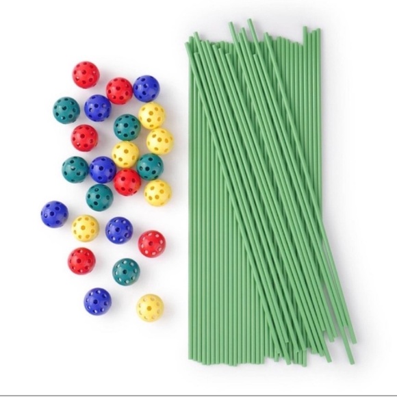 NEW Target Bullseye Playground Fort Building Kit - Picture 6 of 8